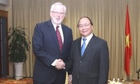 Vize-Premierminister Nguyen Xuan Phuc empfängt den US-Botschafter in Vietnam